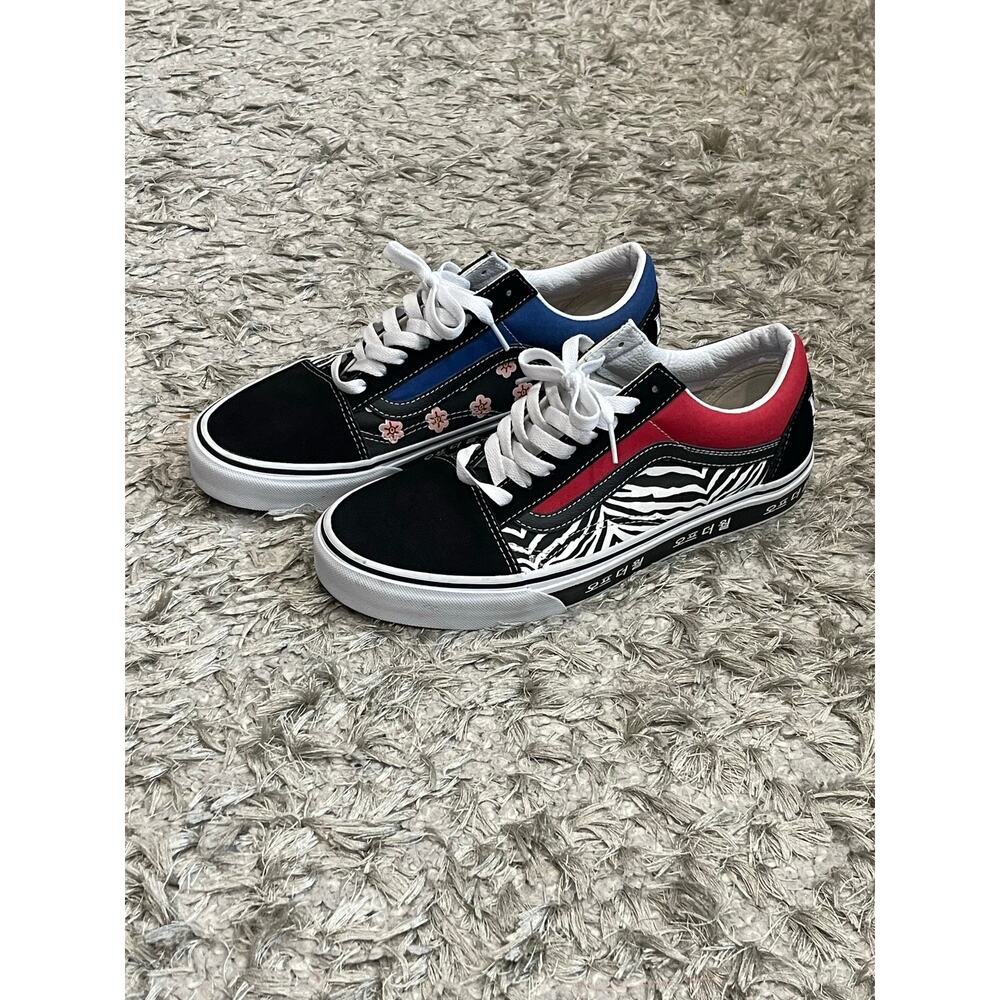 Woman’s 10.5 Rare Old Skool Korean Typography Vans Men’s 9 - Picture 3 of 10